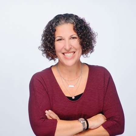 Rebecca Cisek Headshot