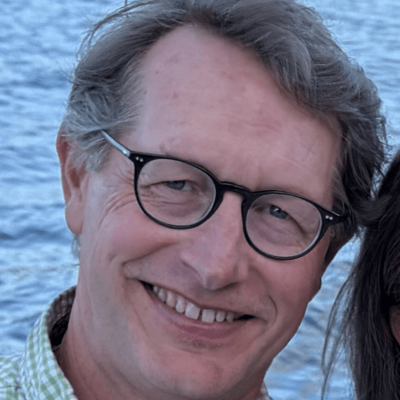 Tom Montague Headshot