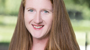 Lindsay Louie headshot
